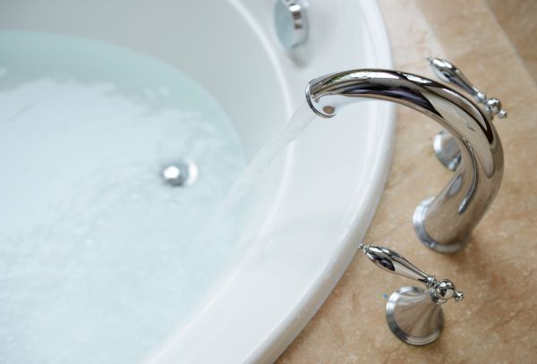 Cost of Tub Faucet Replacement in Norwalk